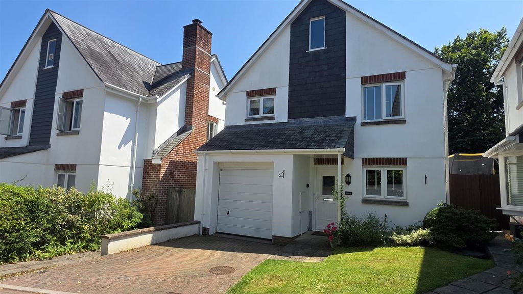 Property photo 2 of 24 97956.Jpg