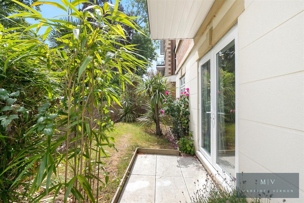 Property photo 2 of 14 Flat 4 Eva Court MV-14.Jpg