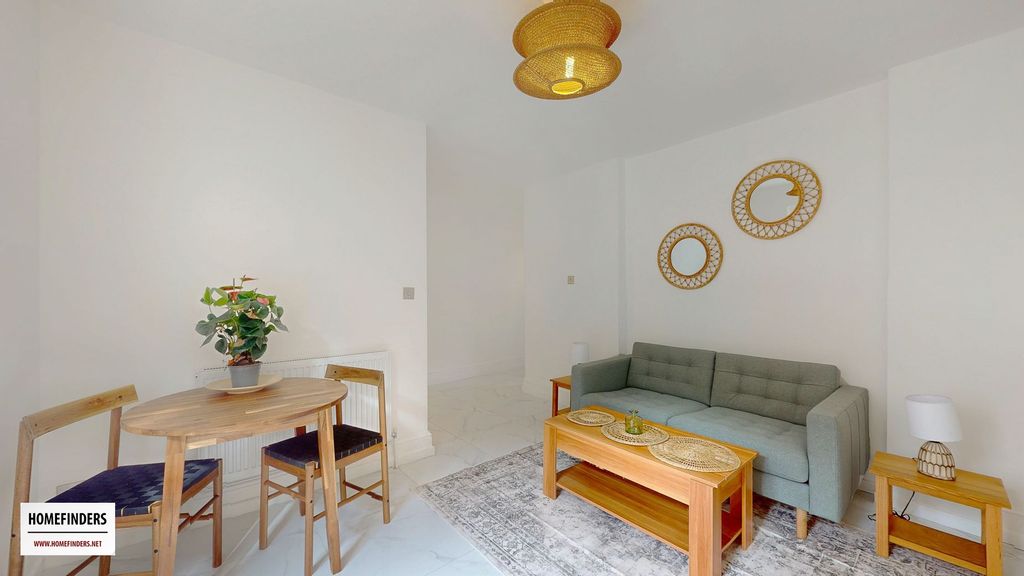 Property photo 3 of 14 Photo 2