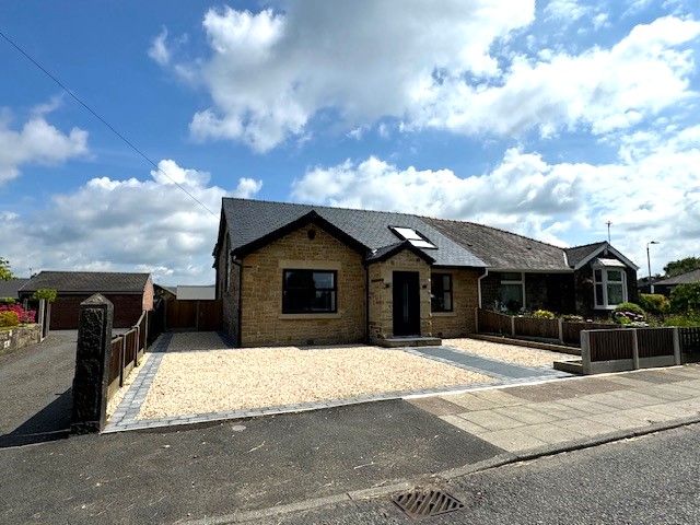 Property photo 1 of 54