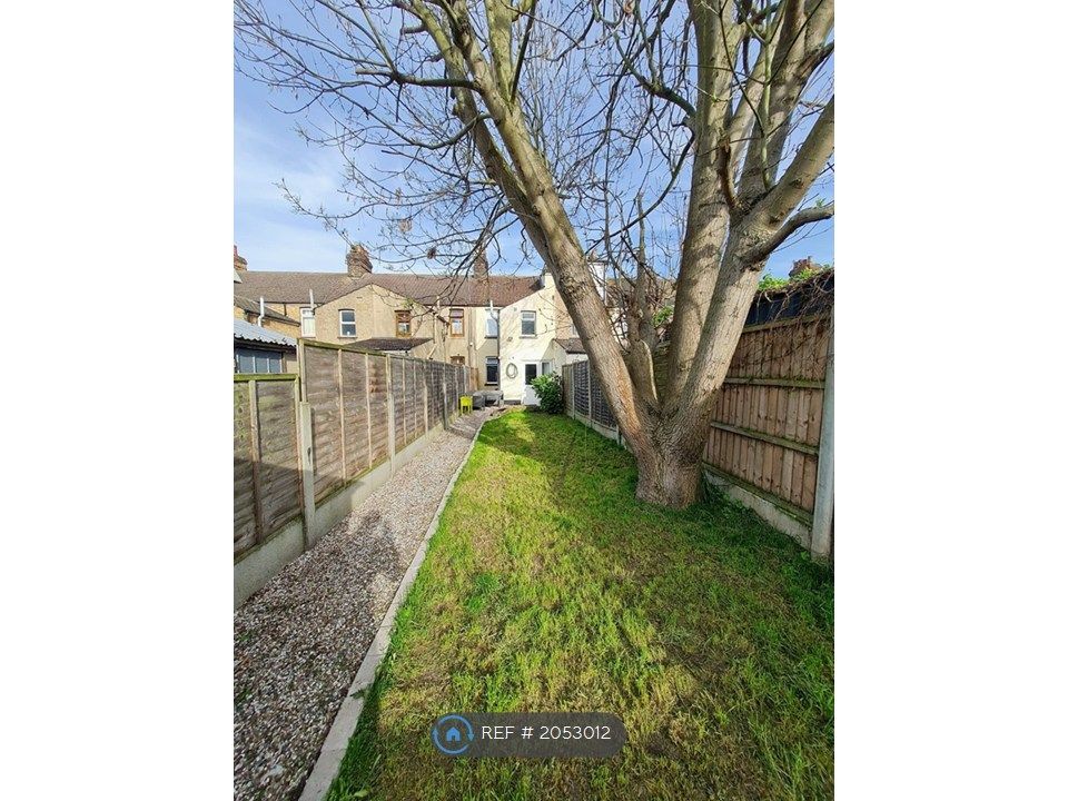 Property photo 3 of 12