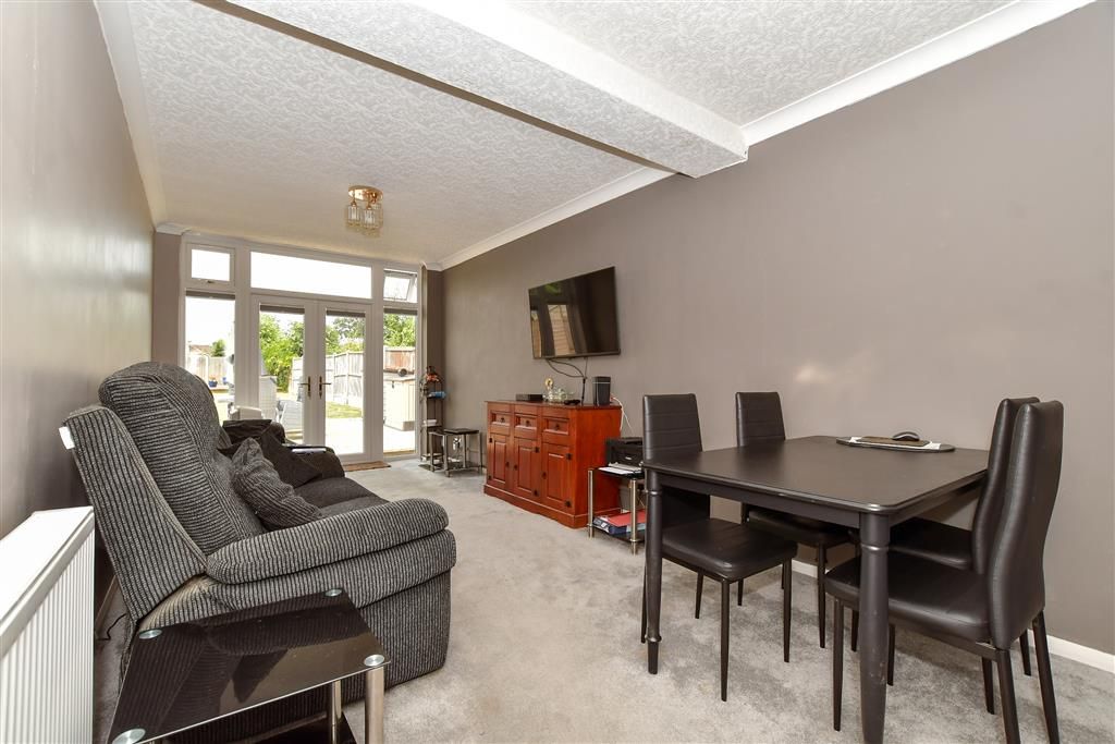 Property photo 2 of 18 Lounge/Diner