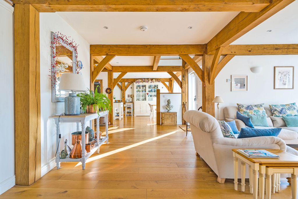 Property photo 2 of 13 Photo 2