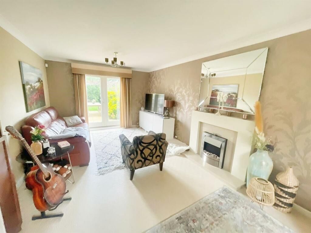 Property photo 2 of 13 2