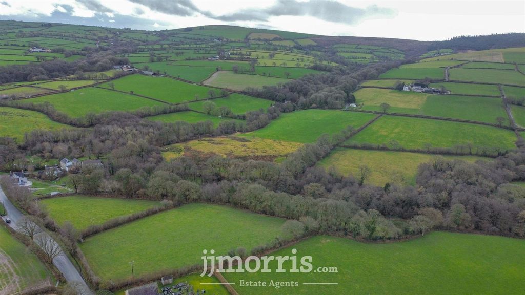 Property photo 3 of 4