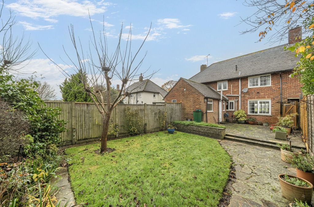 Property photo 3 of 19