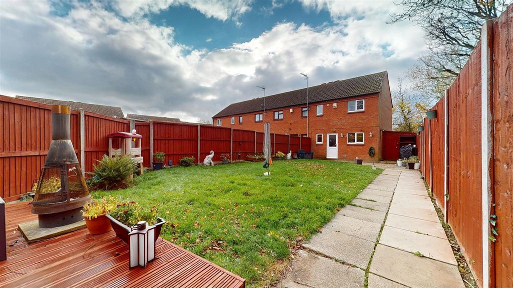 Property photo 2 of 16 11102025_001758.Jpg