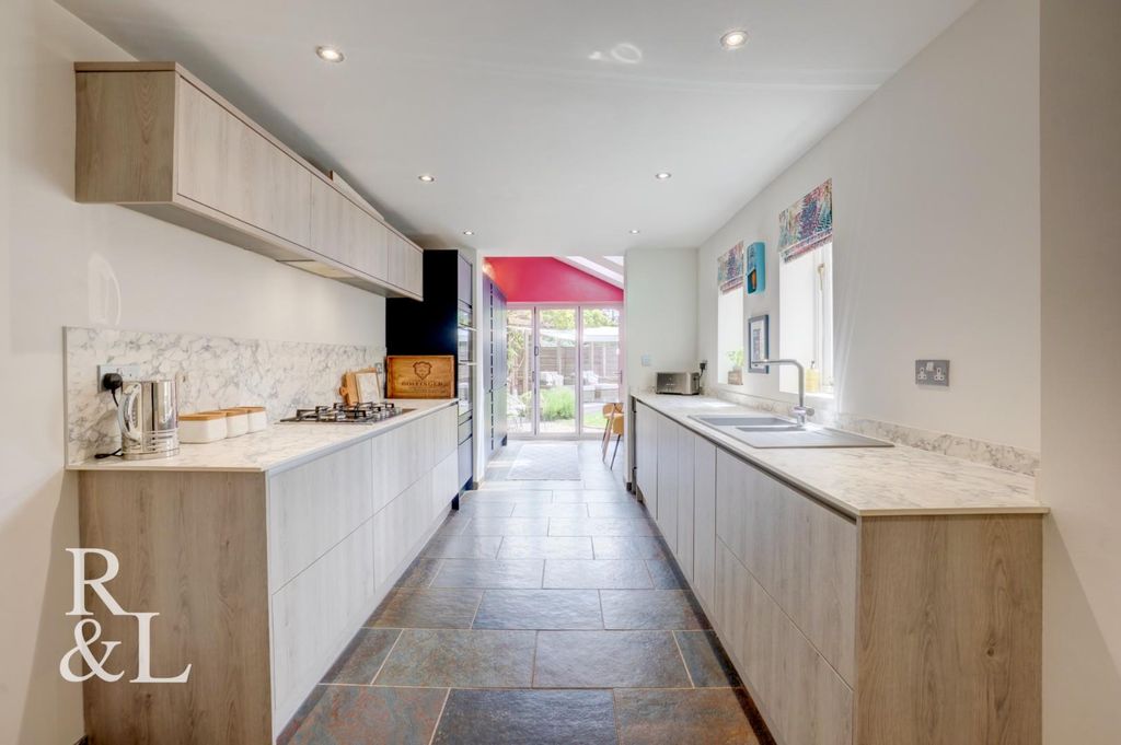 Property photo 2 of 33 39Churchstreet (10).Jpg