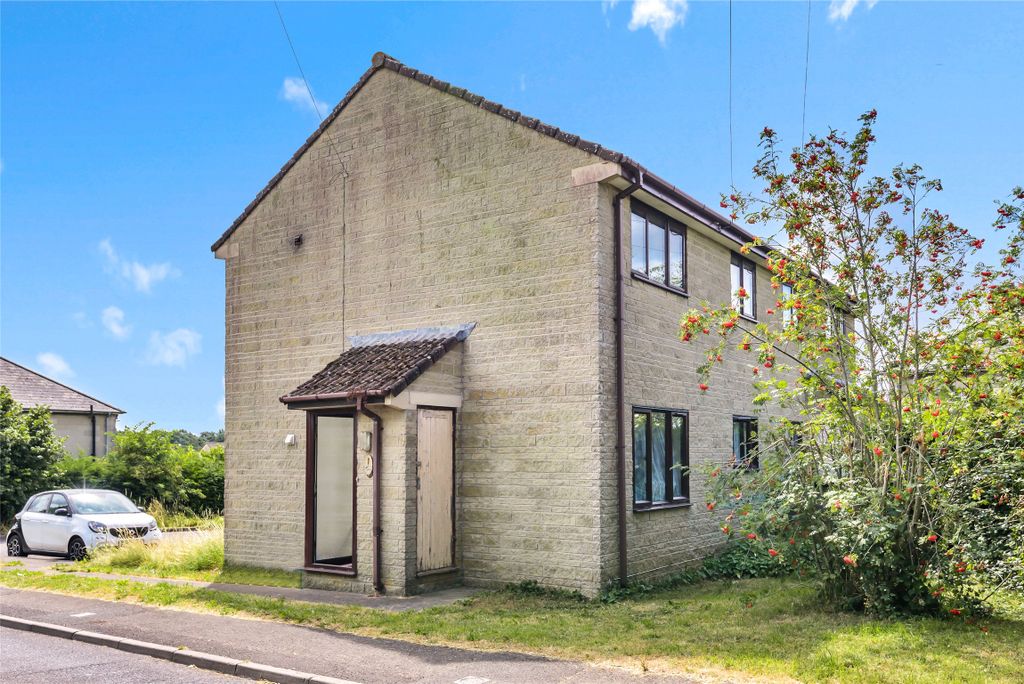 Property photo 1 of 12 External