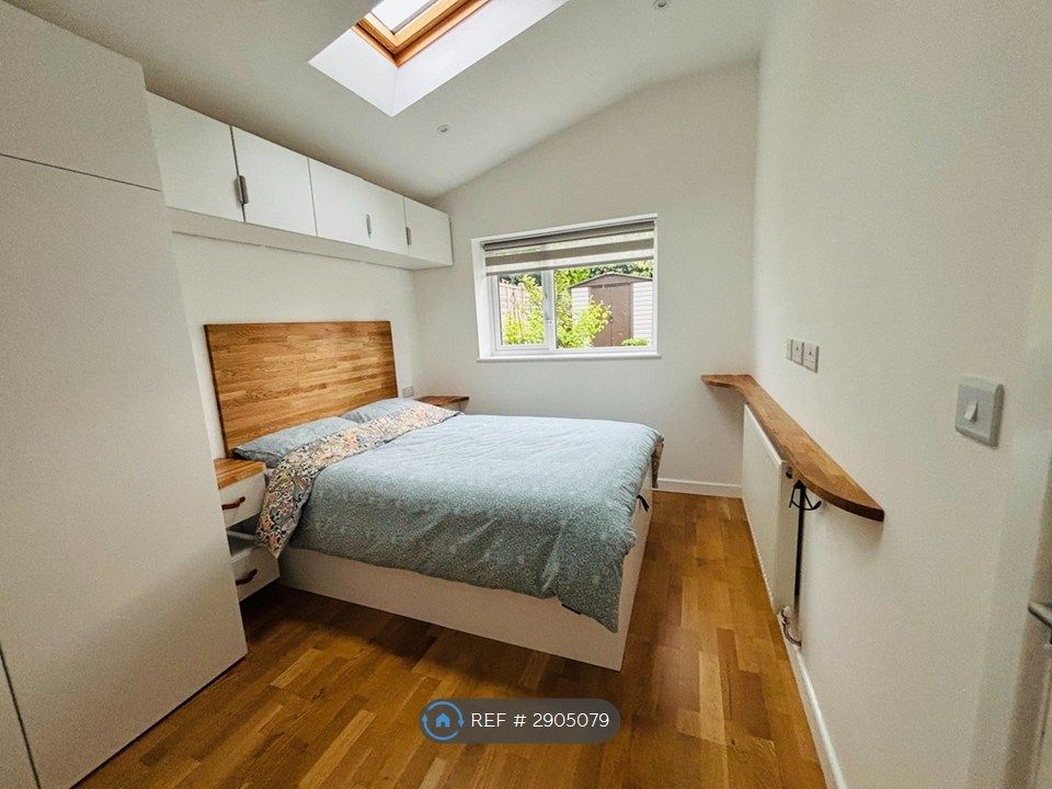 Property photo 1 of 19 Master Bedroom