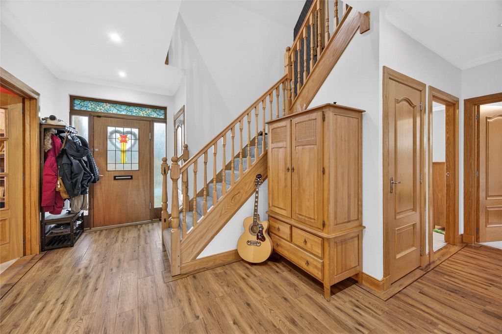 Property photo 2 of 29 Picture No. 02