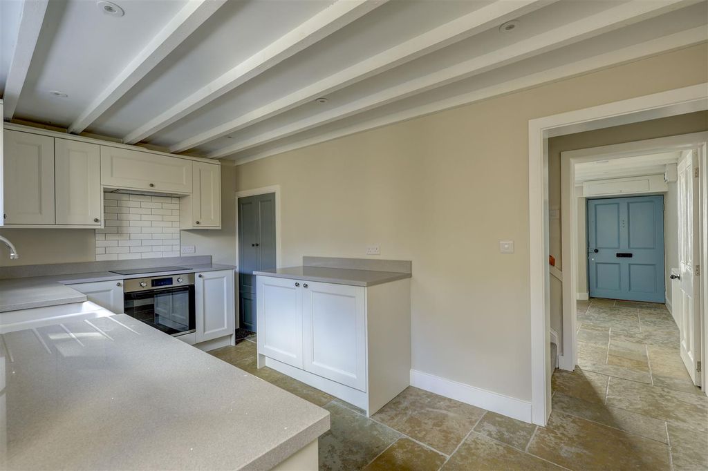 Property photo 3 of 24 Kitchen Diner