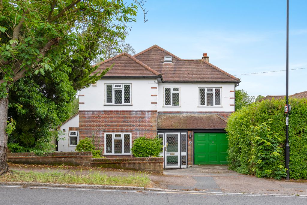 Property photo 1 of 18