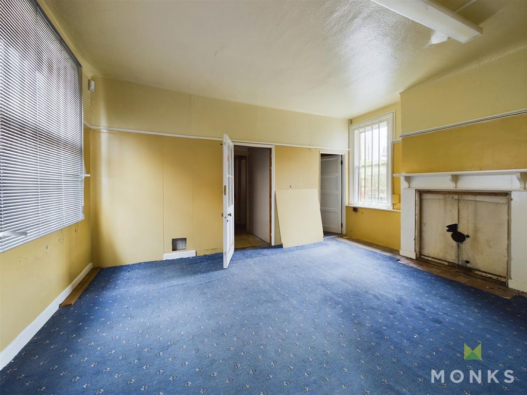 Property photo 3 of 40 Cam01420G0-Pr0473-Still004.Jpg