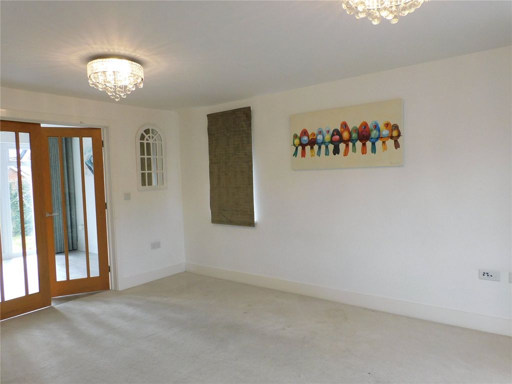 Property photo 3 of 18 Picture No. 06