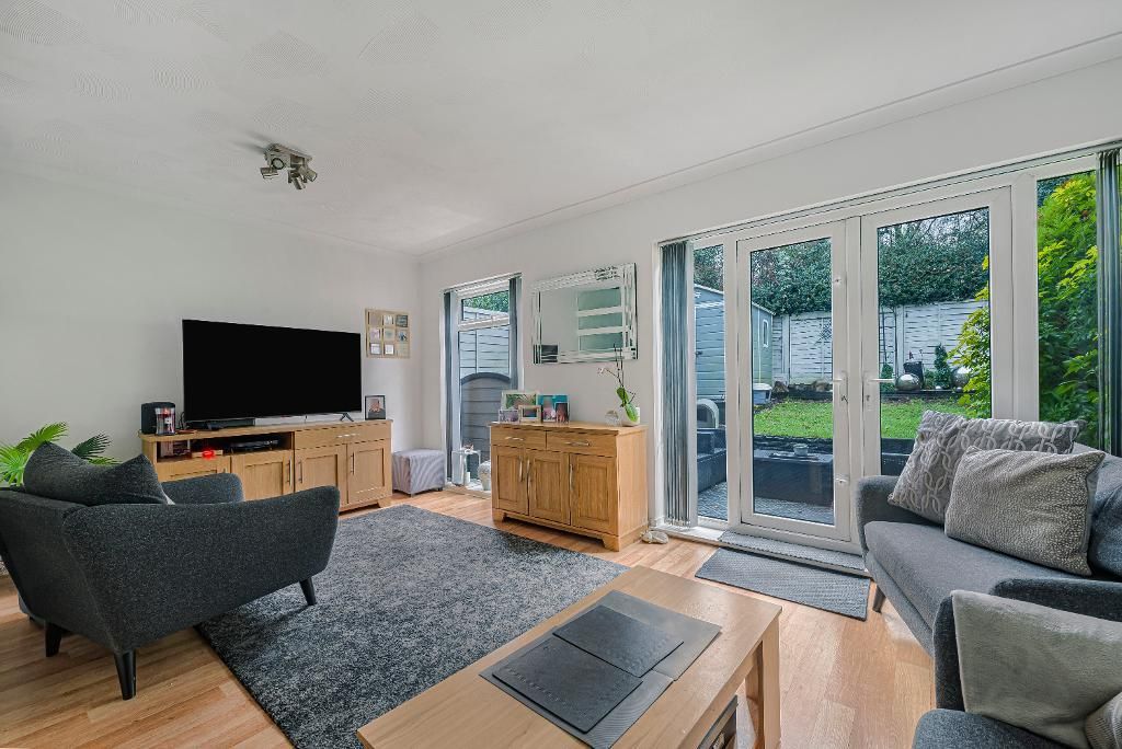 Property photo 2 of 14 Lounge Area