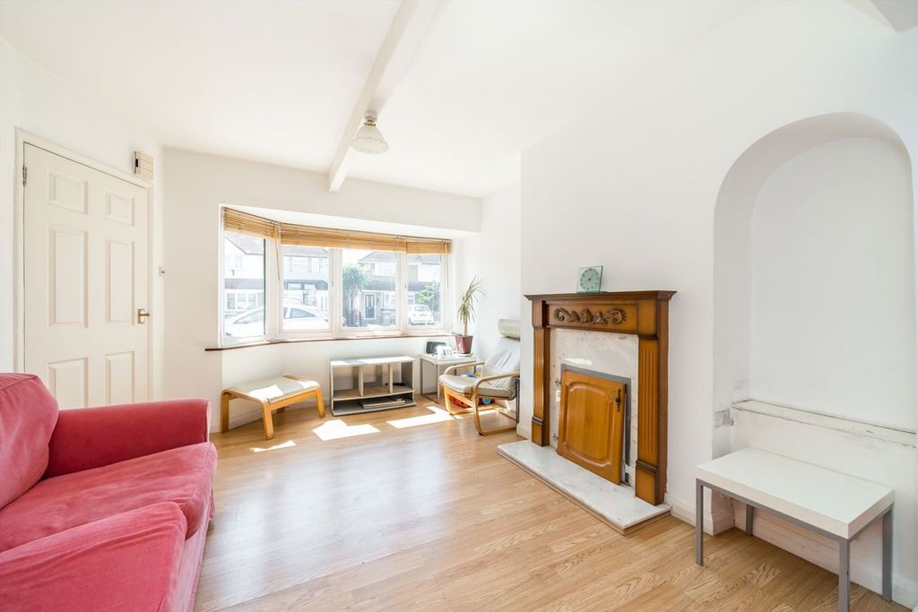 Property photo 2 of 7