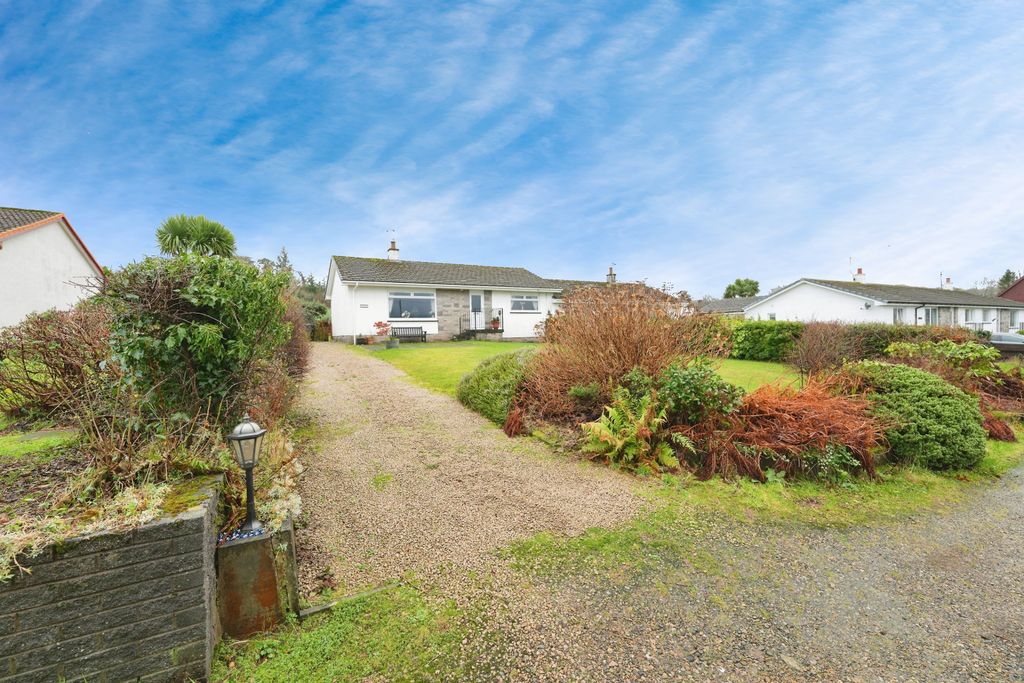 Property photo 2 of 20 Front View