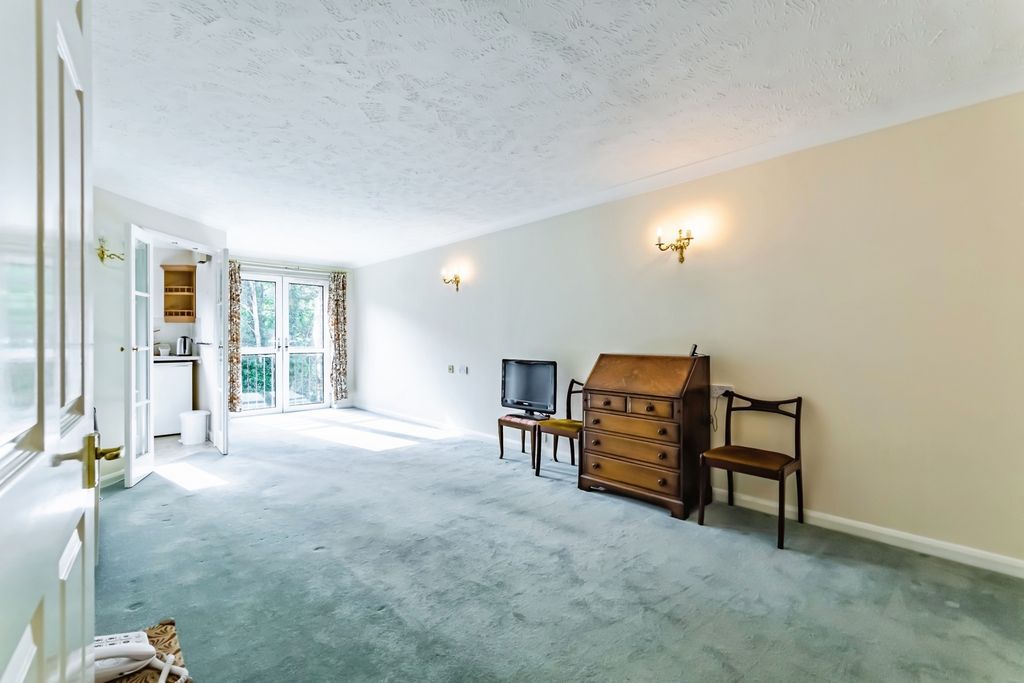 Property photo 1 of 17 Photo