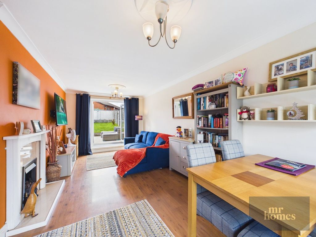 Property photo 2 of 37