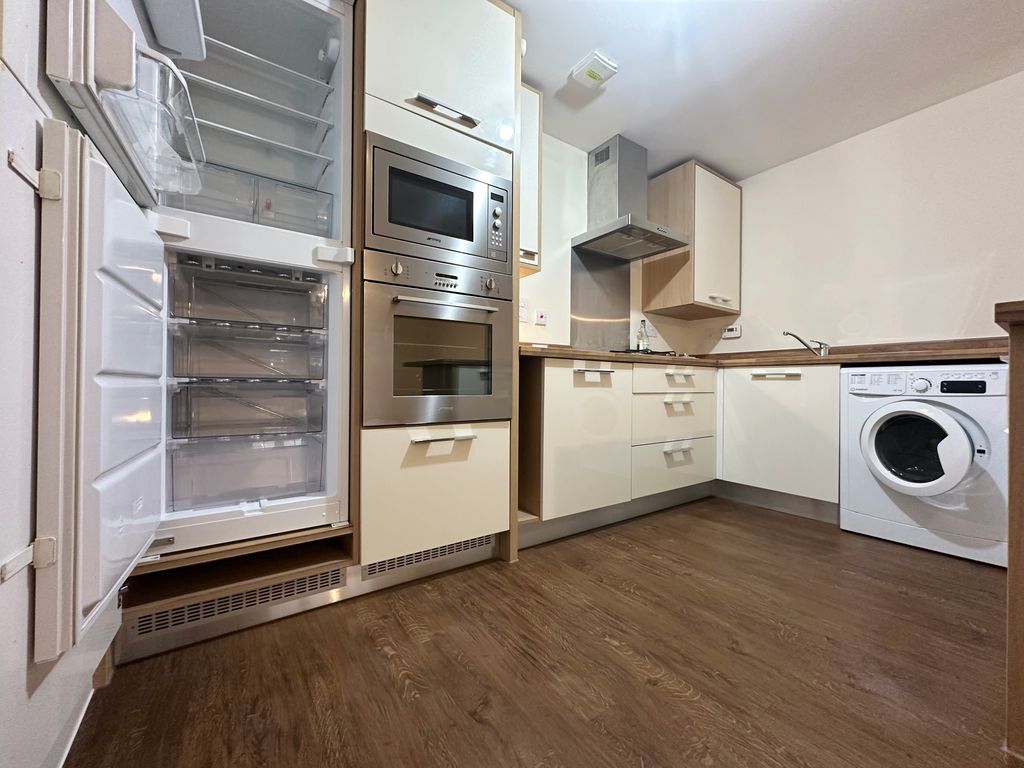 Property photo 3 of 13 Kitchen