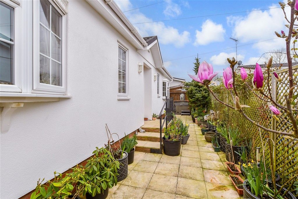 Property photo 2 of 15 Garden