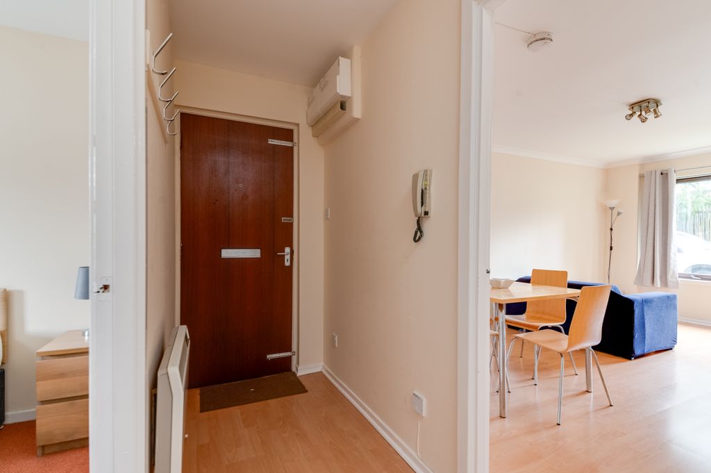 Property photo 2 of 13 Fs-0018