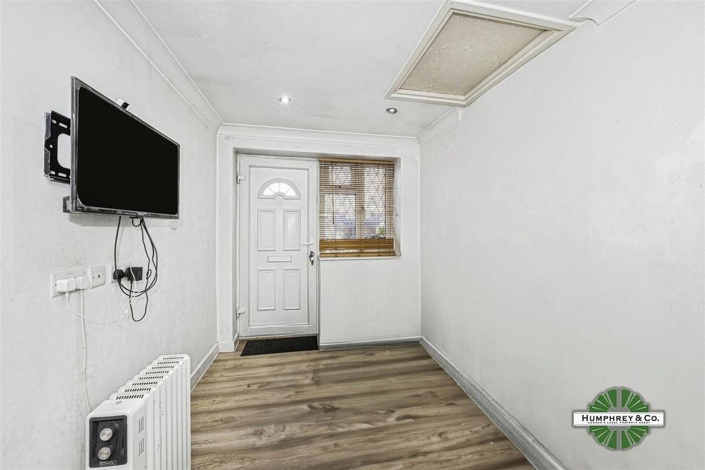 Property photo 3 of 7 User_Edited_Photo-98B52932_User-Edited-8Ca222Ff-c4