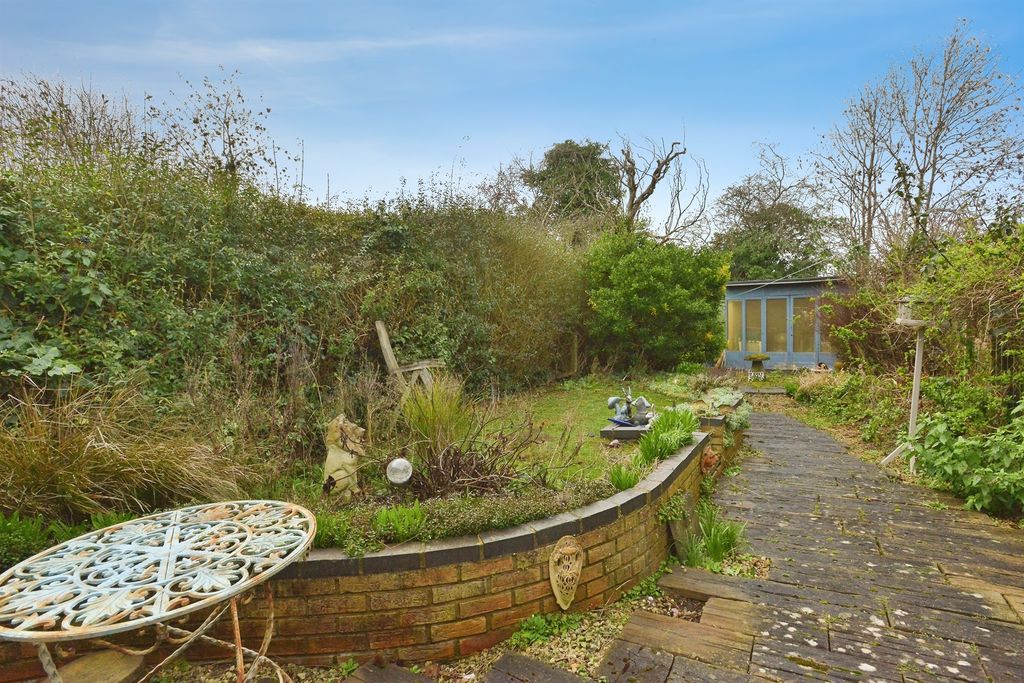 Property photo 2 of 18