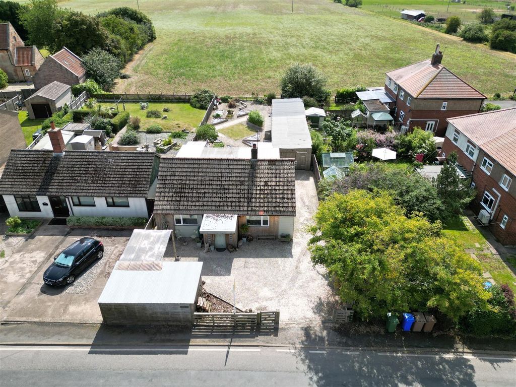 Property photo 1 of 31 Aerial