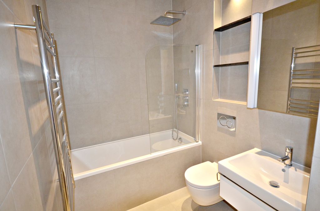 Property photo 2 of 10 Bathroom.Jpg