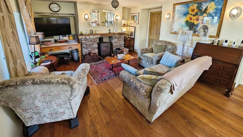 Property photo 2 of 29 Pbox-Img.Jpg