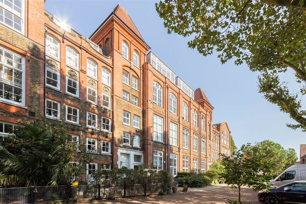 Property photo 1 of 9