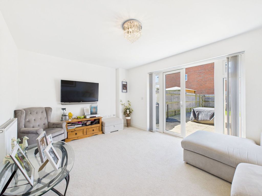 Property photo 3 of 15