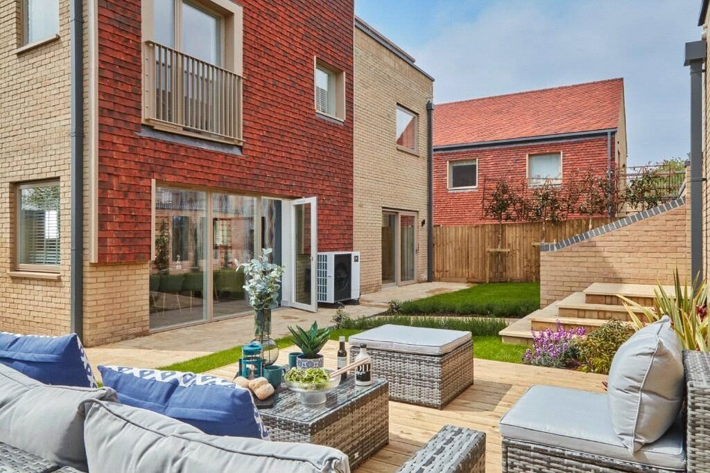 Property photo 2 of 13 Picture No. 11