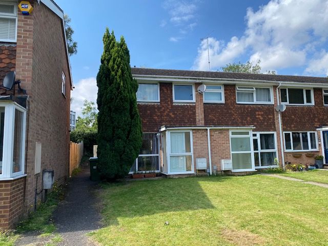 Property photo 1 of 8 Exterior