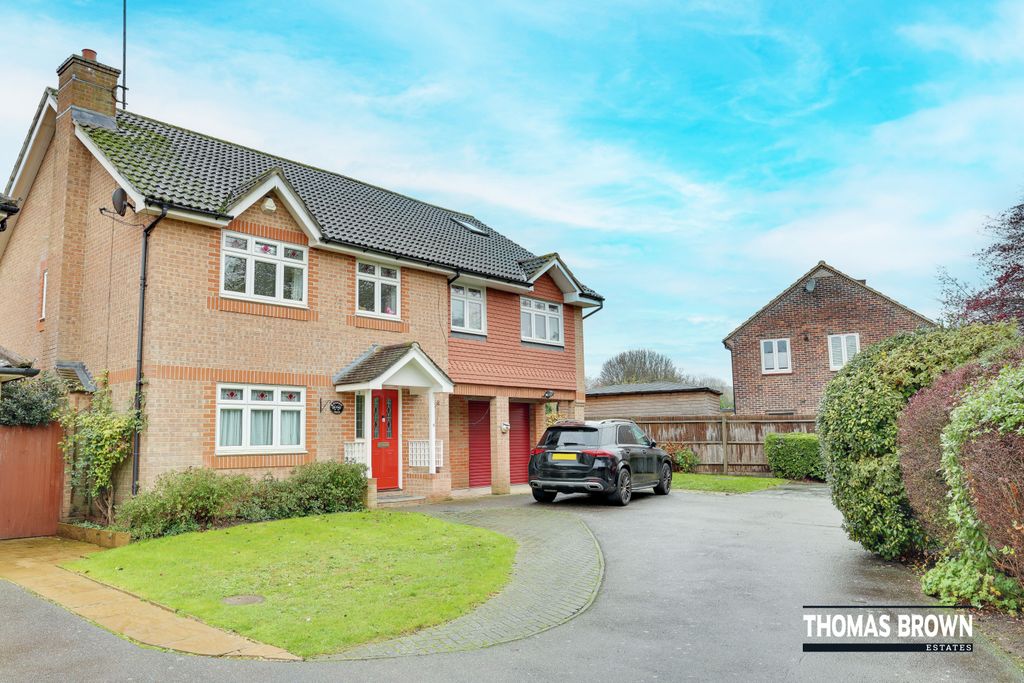 Property photo 1 of 18