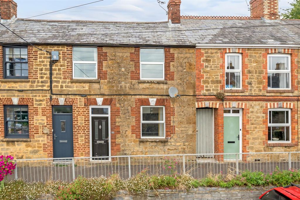 Property photo 1 of 11 Front