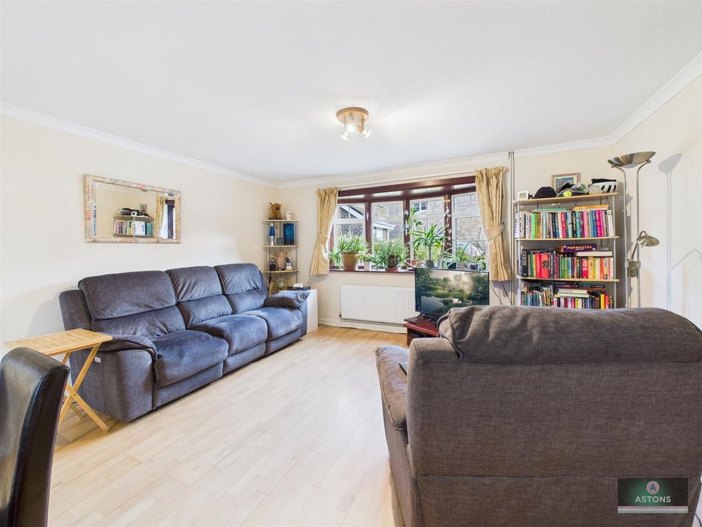 Property photo 3 of 21 Cam04622G0-Pr0125-Still005.Jpg