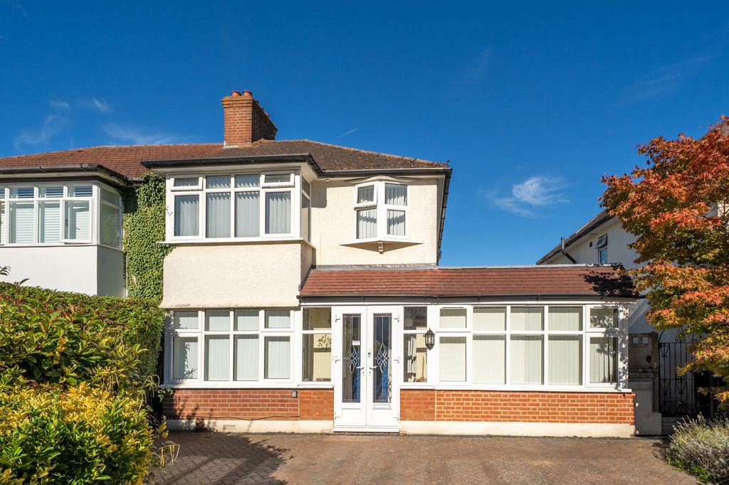 Property photo 1 of 17