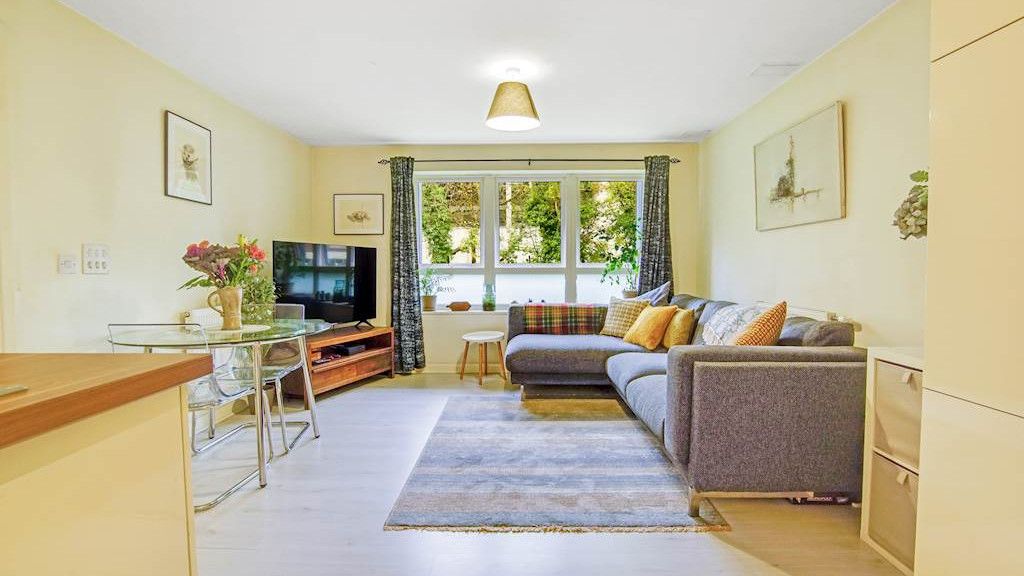 Property photo 3 of 10