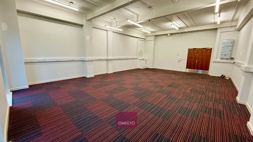 Property photo 3 of 7 Office To Rent