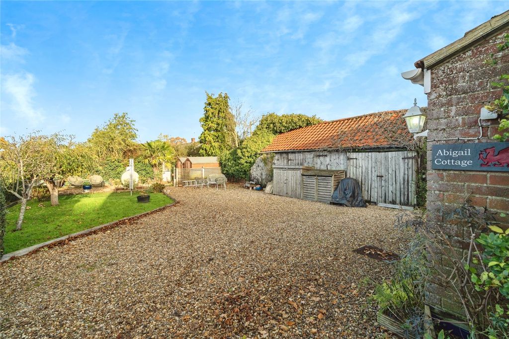 Property photo 3 of 22 Picture No. 29