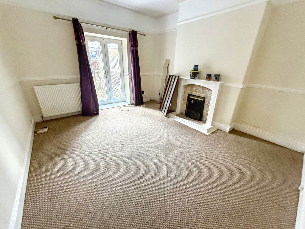 Property photo 3 of 8