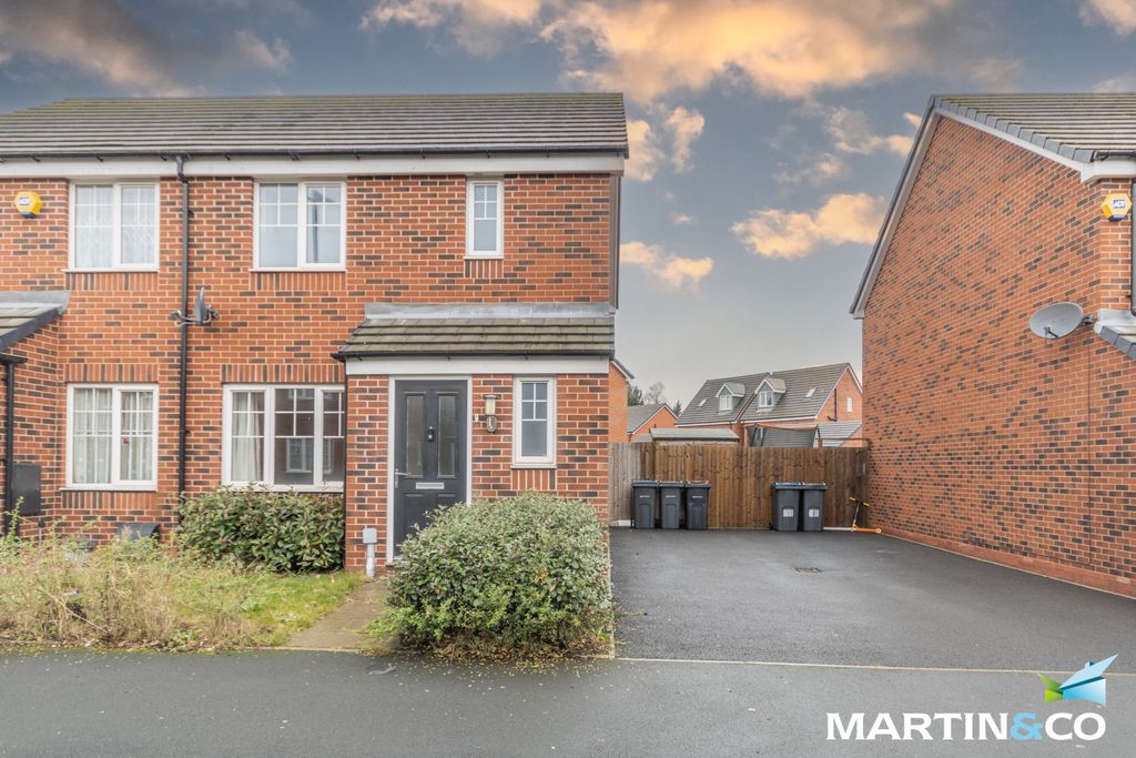 Property photo 1 of 11