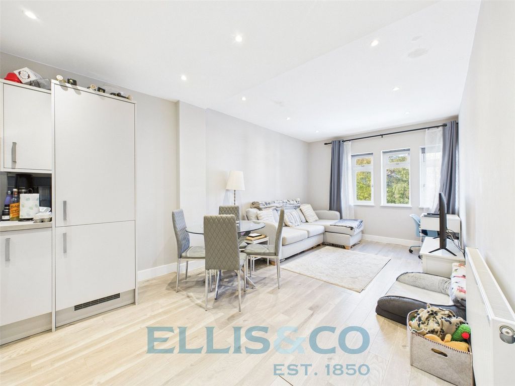 Property photo 2 of 11 Picture No. 03