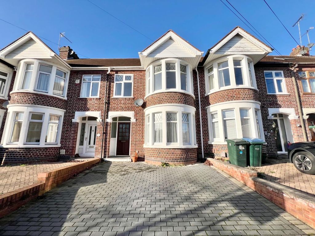 Property photo 1 of 9 Approach