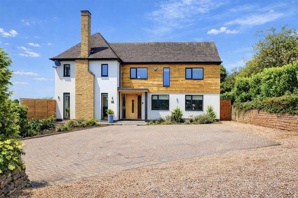 Property photo 1 of 46