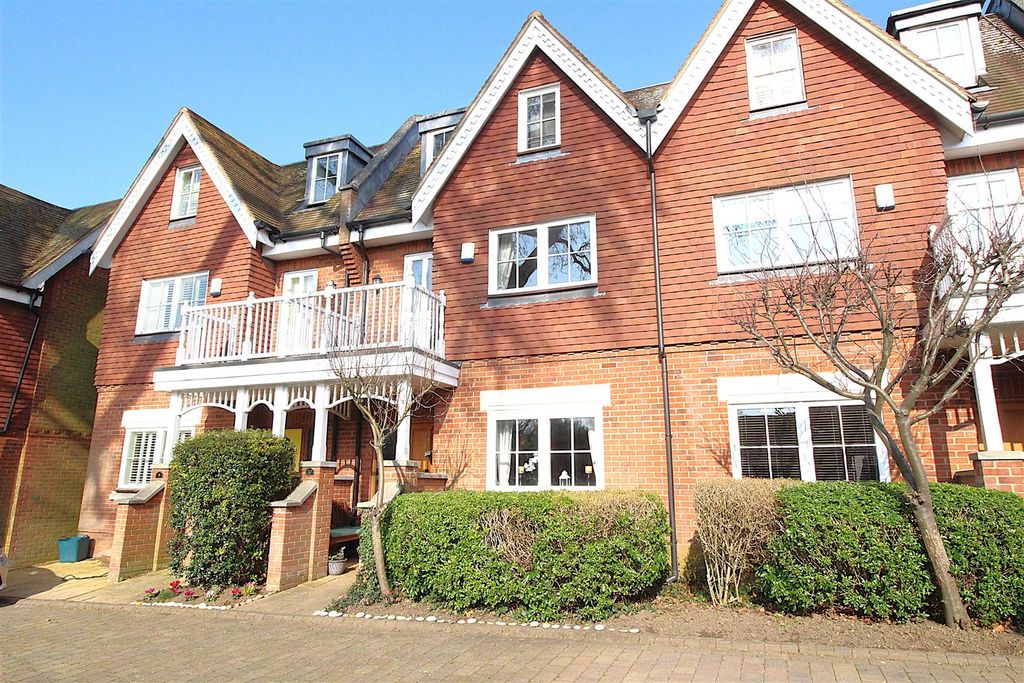 Property photo 1 of 24 Img_5920.Jpg