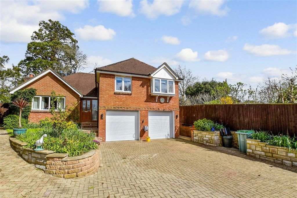 Property photo 1 of 15 External (Brochure)